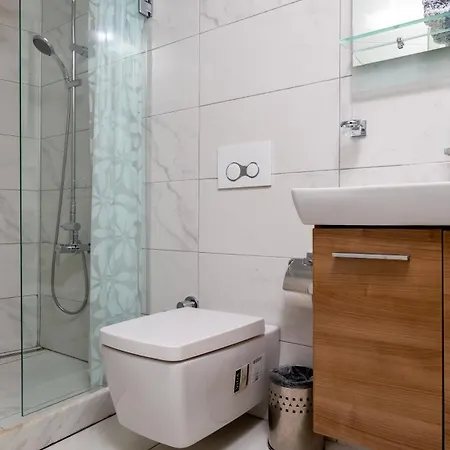 Bertiz Mignon Hotel *
